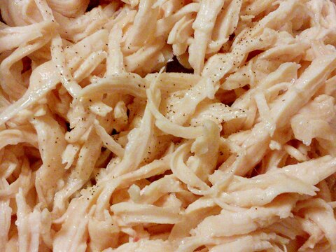 レンジで簡単♪ヘルシー鶏むね肉で♪塩こしょう蒸し鶏